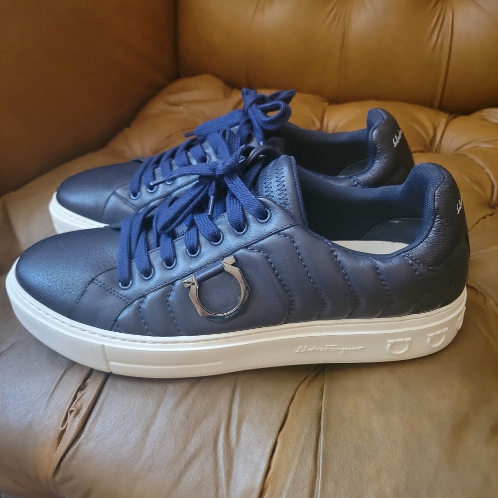 Navy Blue Gancini-plaque low-top sneakers